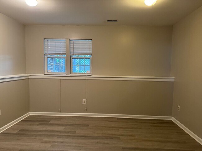 Photo - Lovely Townhome in Chapman Woods