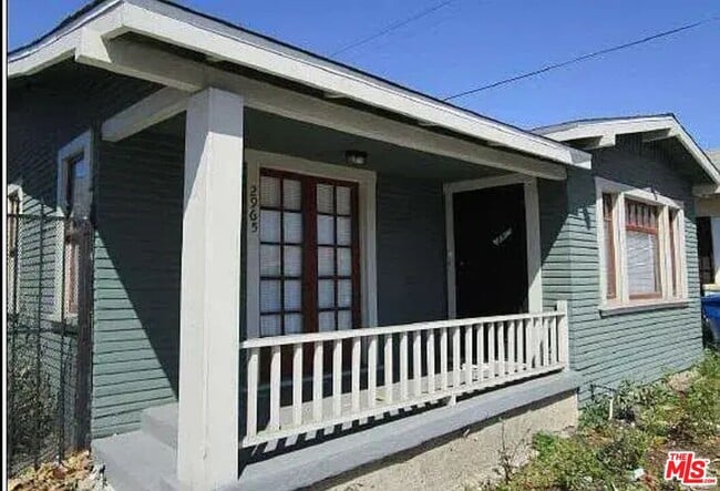 Building Photo - 2965 Arlington Ave