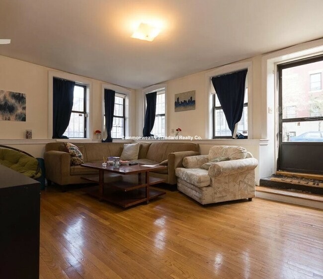 Building Photo - 23 Glenville Ave Unit 23