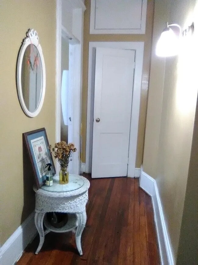 Photo - 2512 W Grace St Unit #2