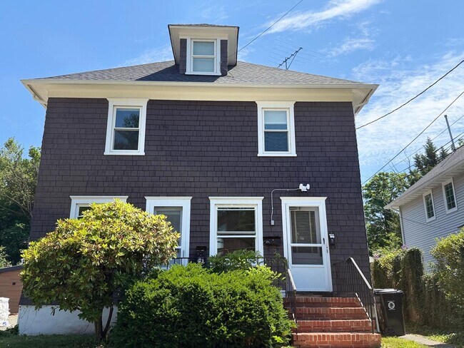 35 Linden Ln Unit 35LLAPT2