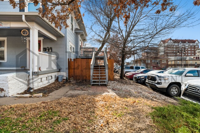 Photo - 3321 E Victor St