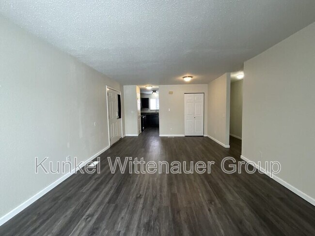 Photo - 19 Twin Oaks Dr