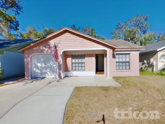 Photo - 10919 Livingston Dr