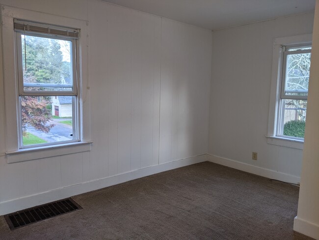 Photo - 614 Robeson St