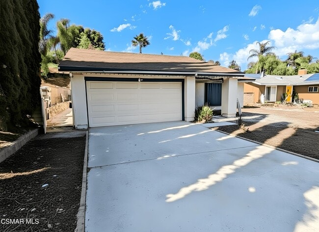 Building Photo - 22949 Sycamore Creek Dr