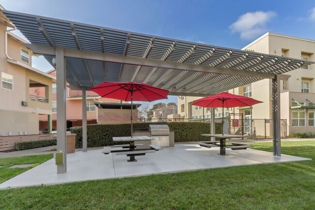 Photo - The Lexington Apartments