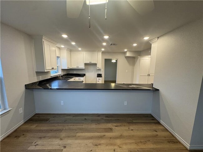 Photo - 207 Laurel Ln