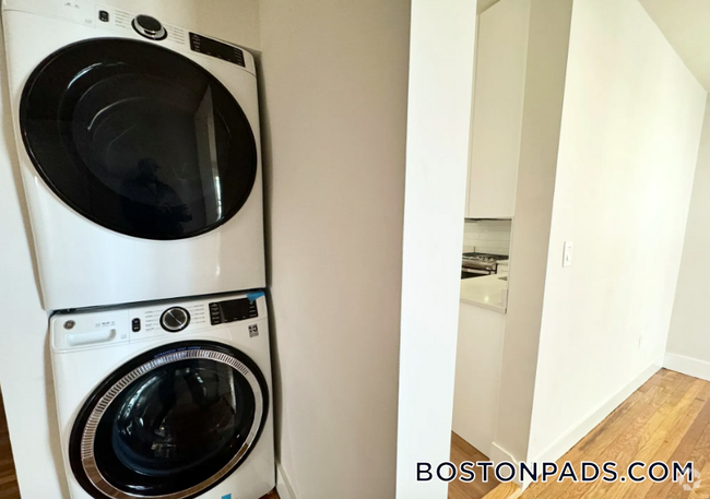 Building Photo - 72 Belden St Unit 1 Rental