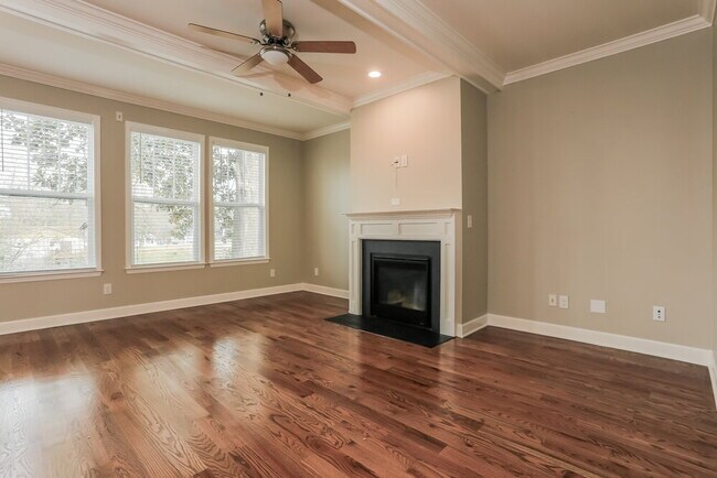 Photo - 2607 Church St NW