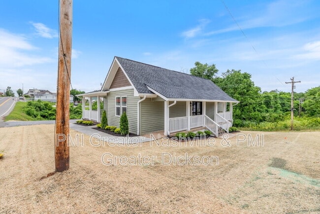 Photo - 312 N Main St