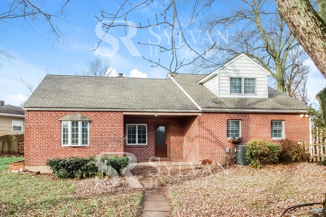 Building Photo - Everything You Need. All Right Here. Rental