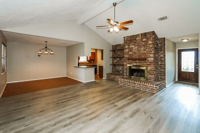 7306 Skybright Ln