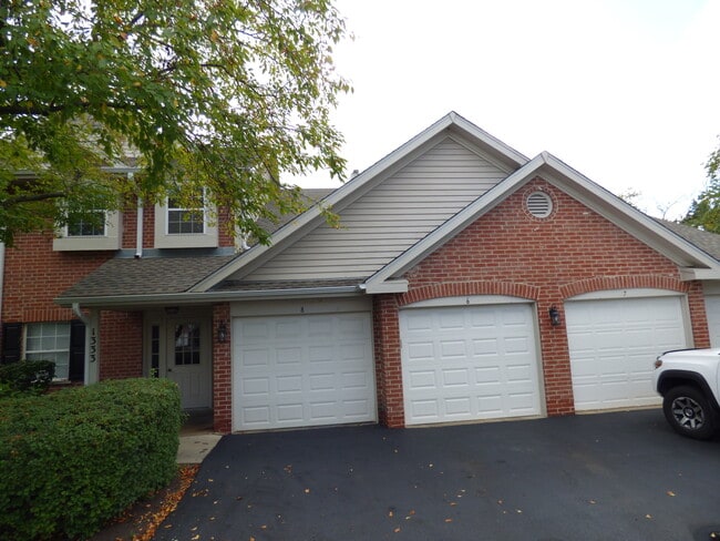 Building Photo - 1333 E Evergreen Dr Unit 7