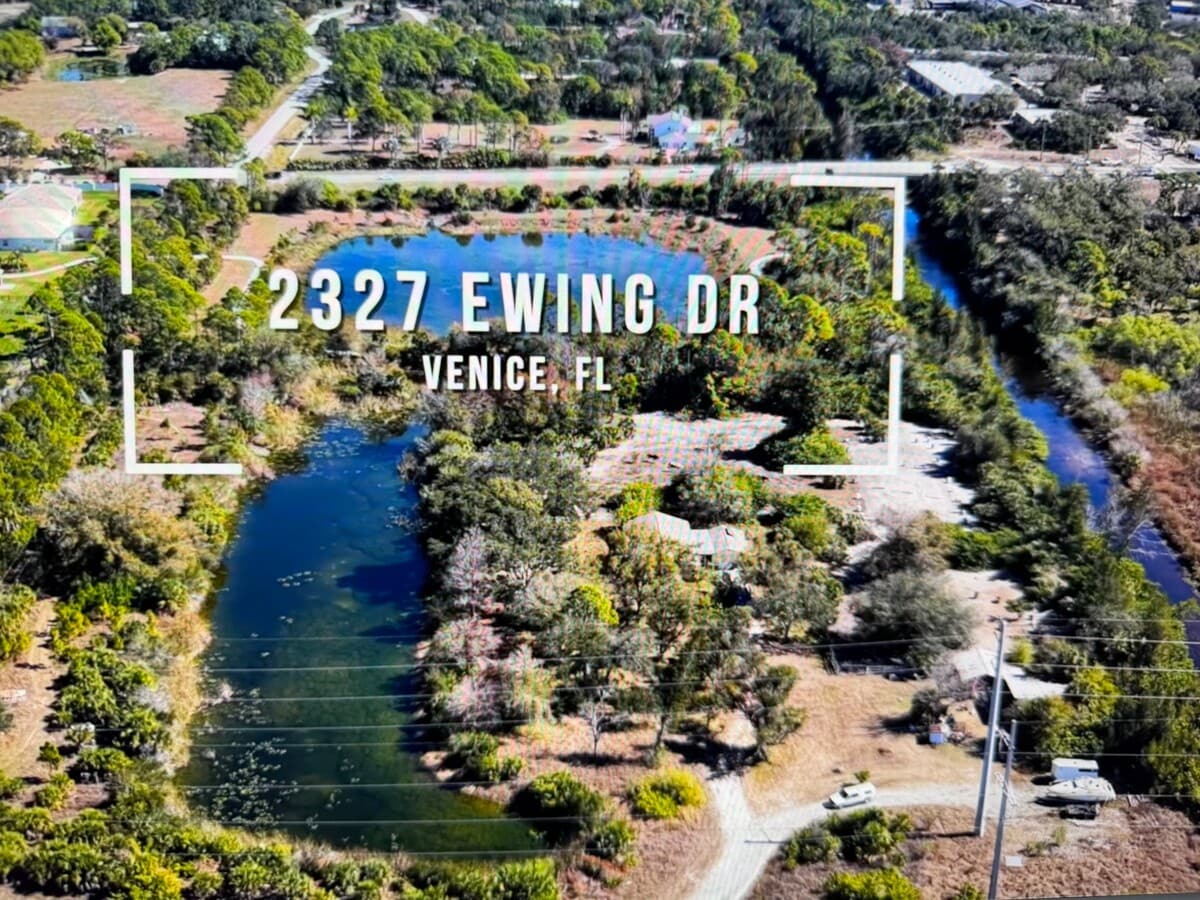 Photo - 2327 Ewing Dr