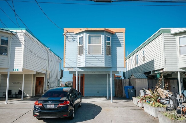Photo - 122 Cod St Unidad UPSTAIRS