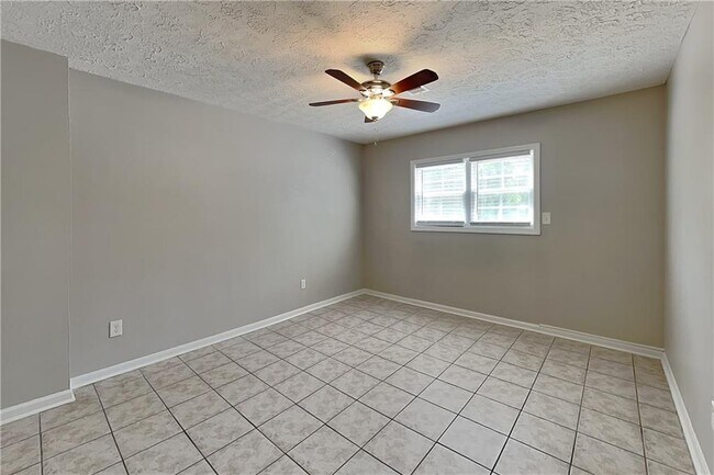 Photo - 2263 Turtle Club Dr NE