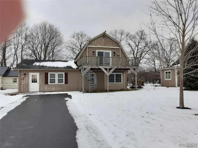 Building Photo - 2427 W Creek Rd