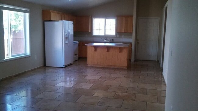 Photo - 3035 NE Buel Dr