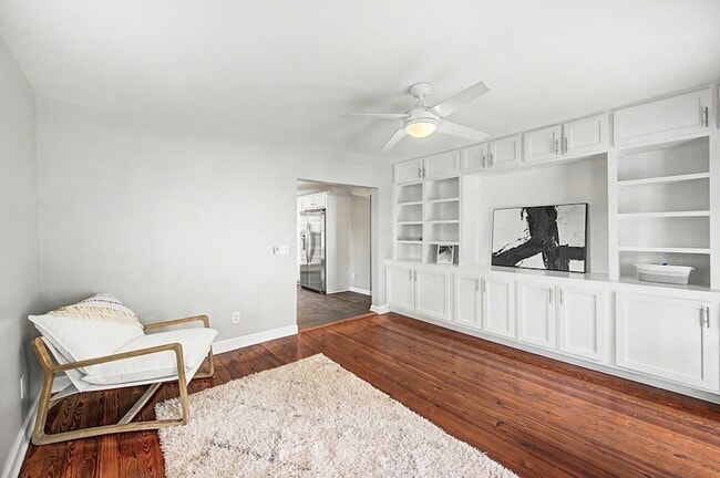Photo - 353 9th Ave N