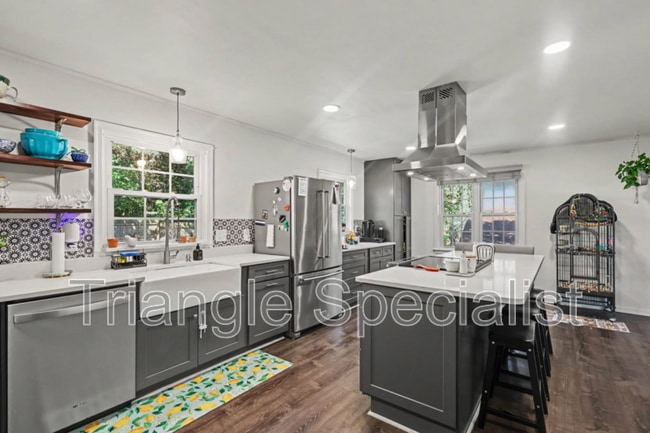 4101 Pickwick Dr