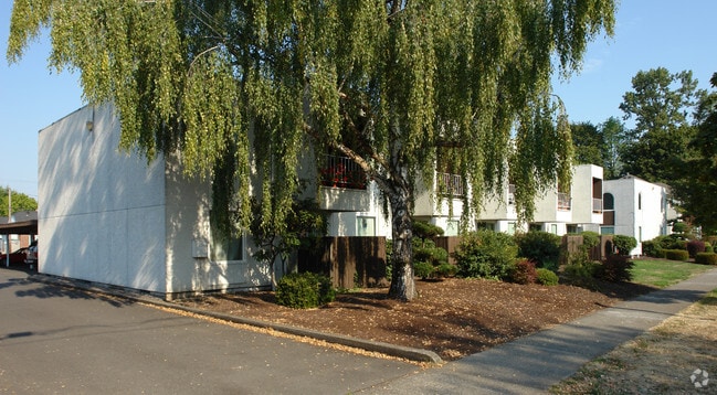 Photo - Capitol Mall