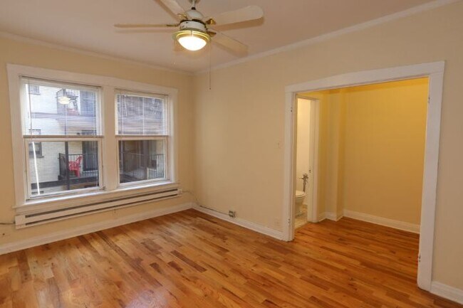 Photo - 457 W Melrose Unit 602