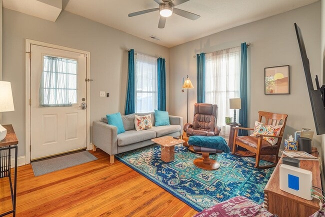 Photo - 24 Jefferson Dr