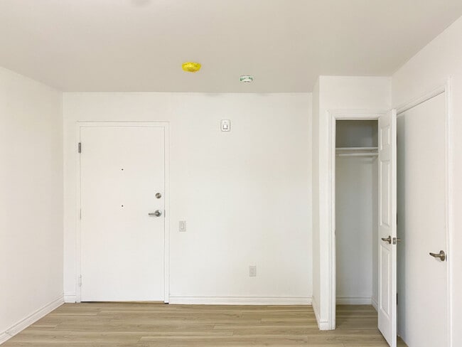 Photo - 630 Cummings Ave Unit 103