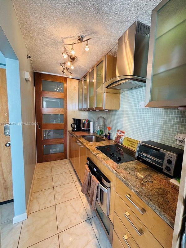 Photo - 1255 Collins Ave