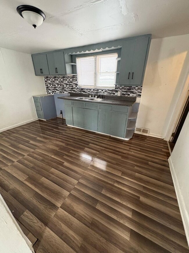 Building Photo - 2-Bedroom, 1-Bathroom Home GOSHEN – $1,150/Month | 842 Sq. Ft.