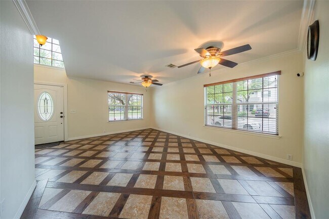 Photo - 1111 Heritage Park Dr