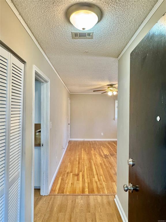 Photo - 1100 Lombard Dr