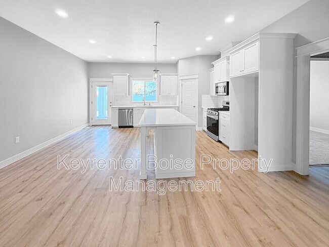 Photo - 74 S Ravine Way