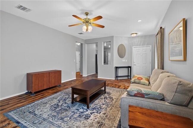 2118 Desert Woods Dr