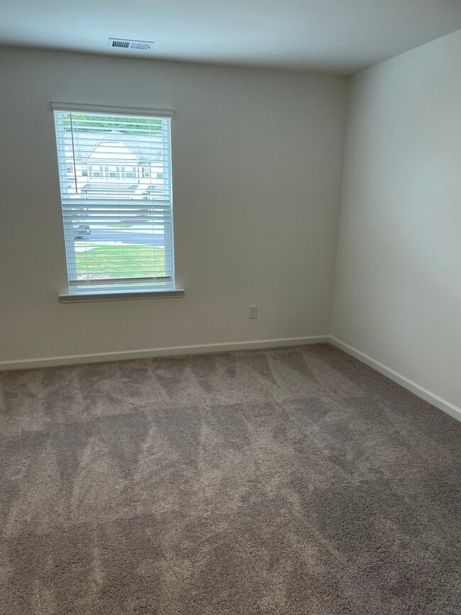 Photo - 102 Smithwood Dr