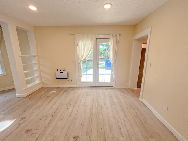 Photo - 4117-4123-4123 SE Long St Unit 4117