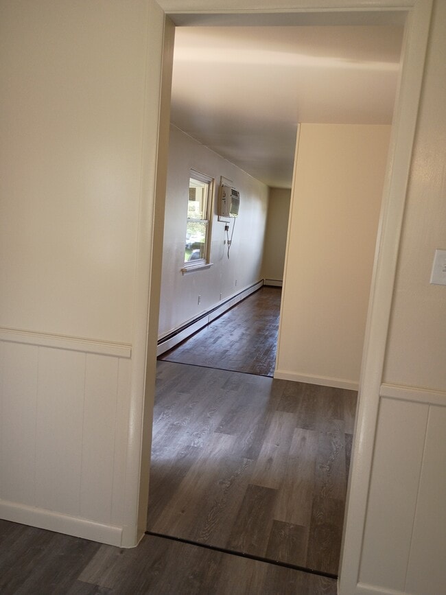 12B W Glenwood Dr