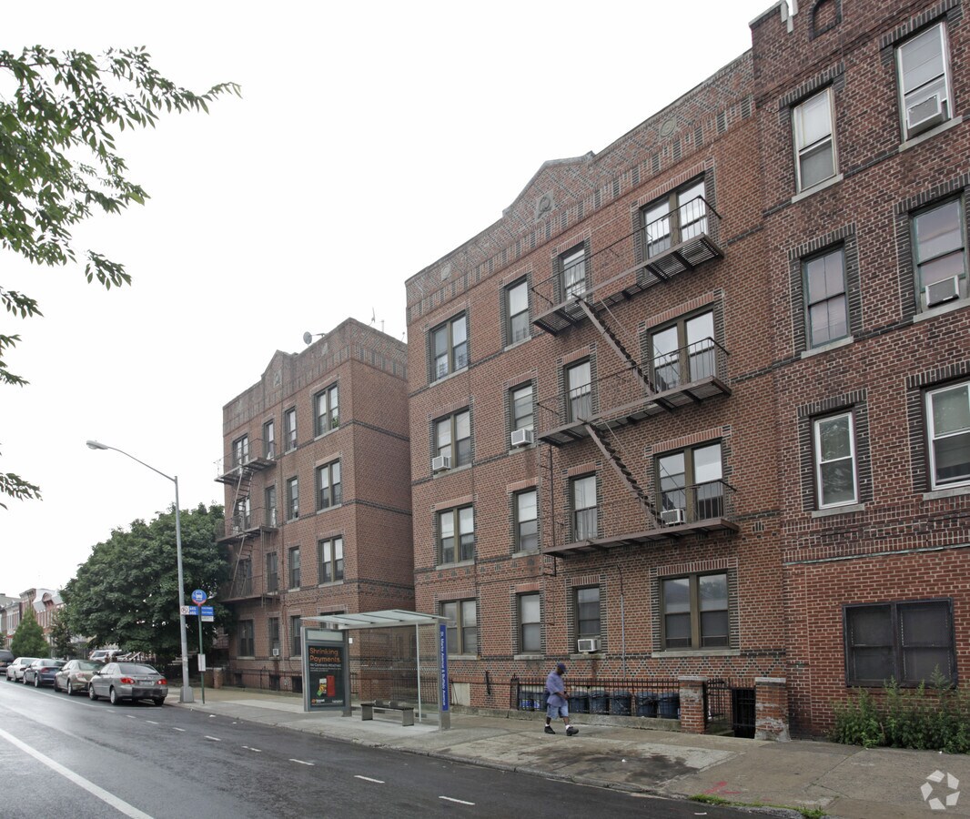 3122 St. Marks - 1322 St Marks Ave Apartments