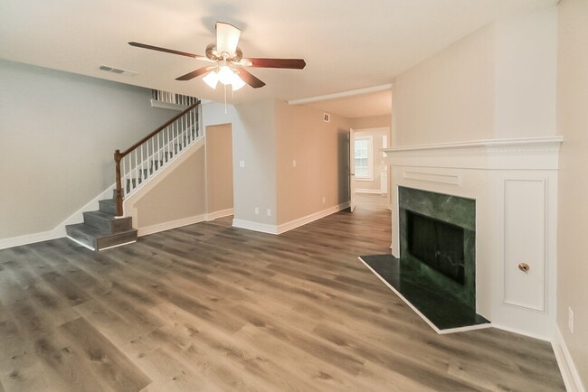 Photo - 17 Arbor Cove Dr
