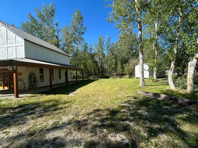 Photo - Charming Country Living – 3 Bed, 2 Bath Home with Creek & Pond