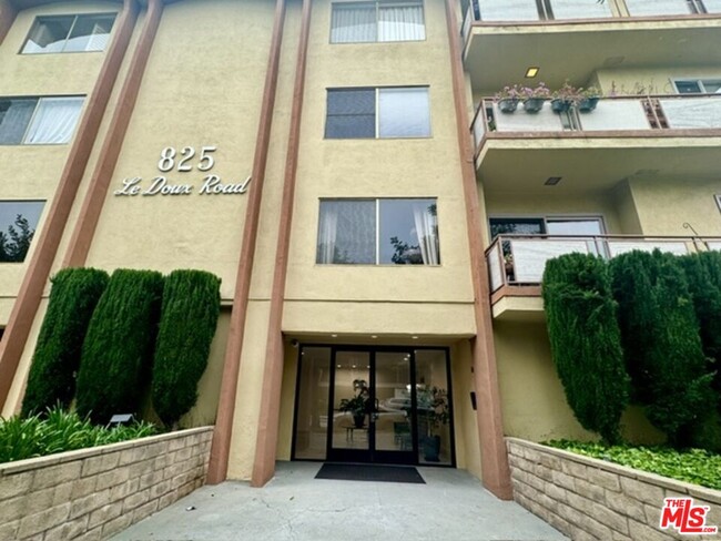 Photo - 825 Le Doux Rd Condo Unit 303