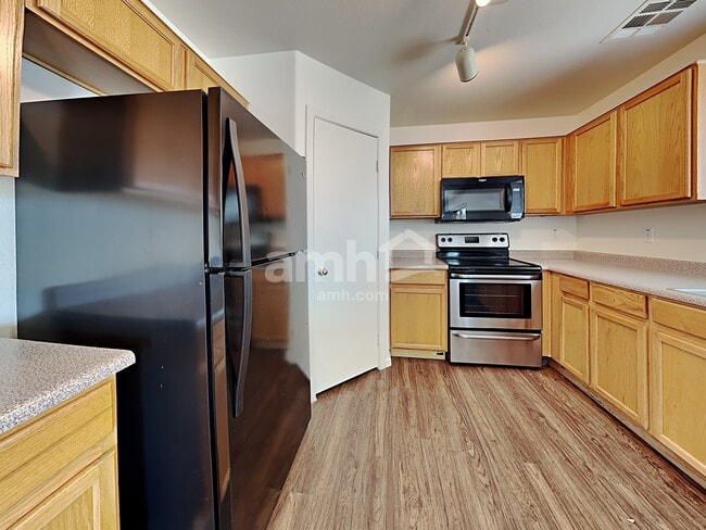 Photo - 6727 W Desert Ln