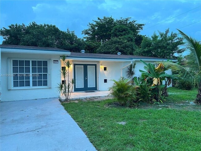 Photo - 4337 SW 49th St