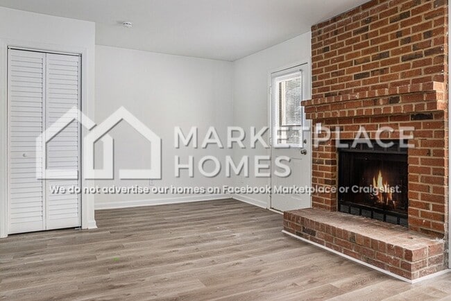 Photo - 5279 Oakridge Dr