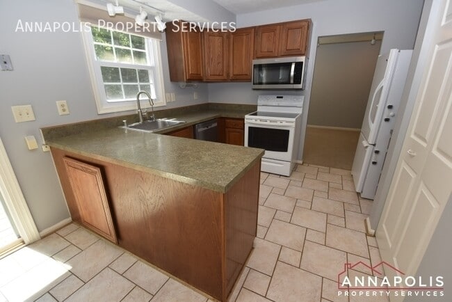 Photo - 1915 Ridgewood Rd