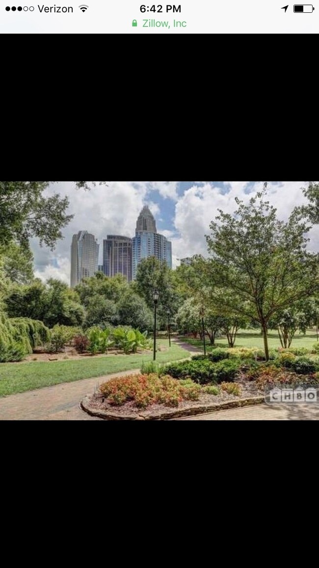 Photo - 417 W 8th St Unidad E