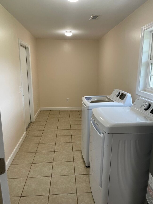 Photo - Waterfront Home!