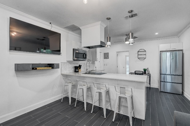 Photo - 2608 W Swann Ave Apartment Unit 5
