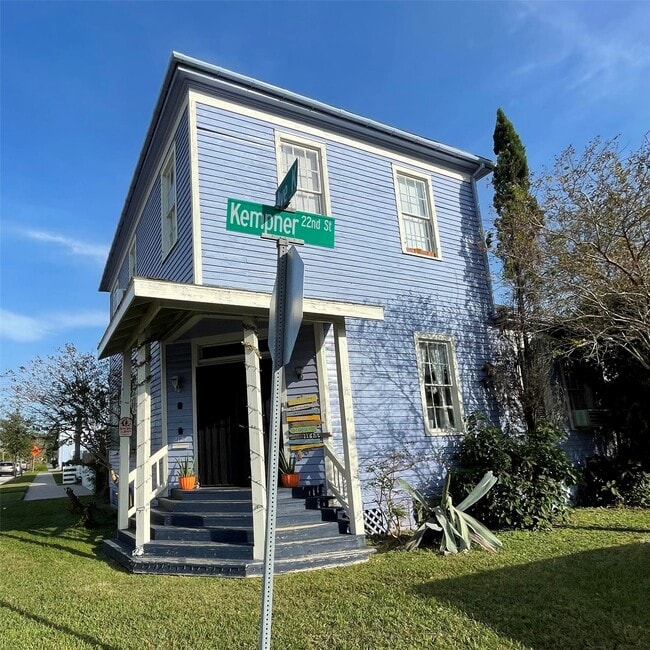 Building Photo - 2127 Avenue K